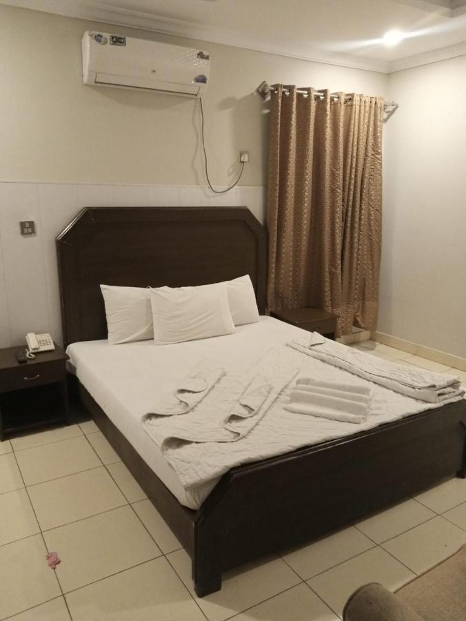 Hotel Eden Rock 라왈핀디 외부 사진